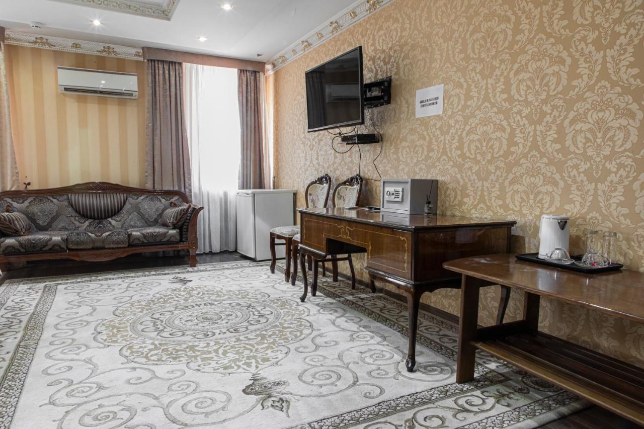 Nur M Hotel Taskent Exterior foto